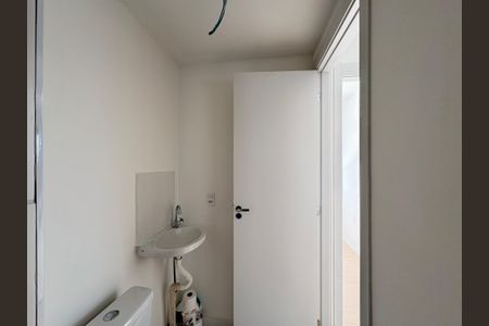 Apartamento para alugar com 35m², 2 quartos e sem vaga Apartamento para alugar com 35m², 2 quartos e sem vagaBanheiro