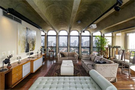 Apartamento à venda com 4 quartos, 332m² em Vila Cordeiro, São Paulo