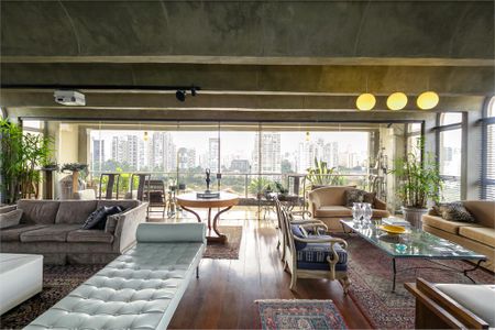 Apartamento à venda com 4 quartos, 332m² em Vila Cordeiro, São Paulo