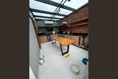 Casa à venda com 182m², 3 quartos e 2 vagas