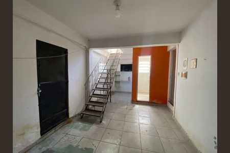 Casa à venda com 120m², 4 quartos e 4 vagas
