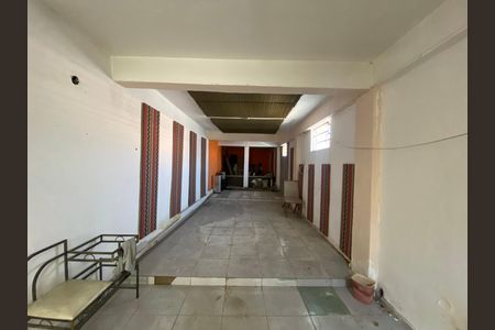 Casa à venda com 120m², 4 quartos e 4 vagas