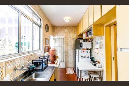 Casa à venda com 4 quartos, 140m² em Vila Cordeiro, São Paulo