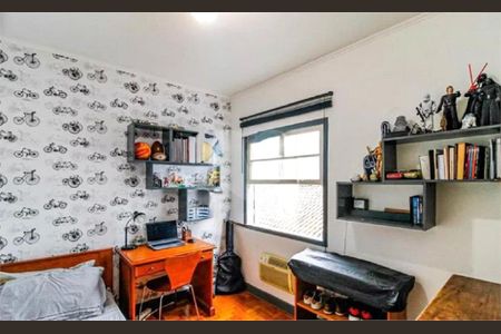 Casa à venda com 4 quartos, 140m² em Vila Cordeiro, São Paulo