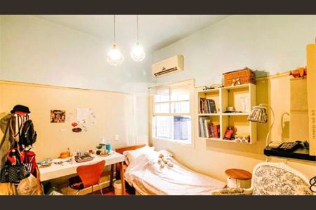 Casa à venda com 4 quartos, 140m² em Vila Cordeiro, São Paulo