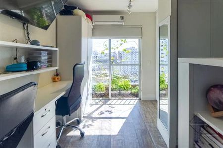 Apartamento à venda com 2 quartos, 90m² em Itaim Bibi, São Paulo
