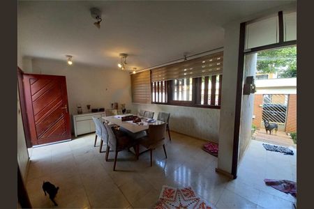 Casa à venda com 3 quartos, 350m² em Vila Albertina, São Paulo