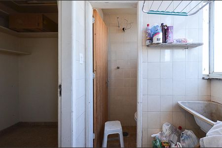 Apartamento à venda com 60m², 2 quartos e 1 vaga Apartamento à venda com 60m², 2 quartos e 1 vagaÁrea de Serviço