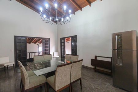 Casa à venda com 4 quartos, 360m² em Vila Bela, São Paulo