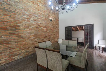 Casa à venda com 4 quartos, 360m² em Vila Bela, São Paulo