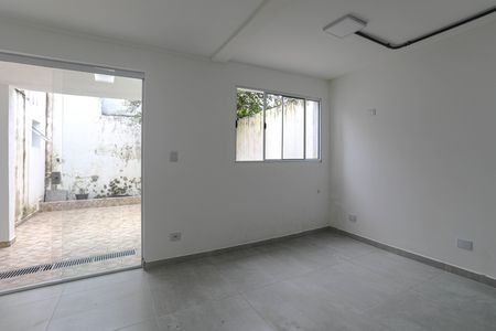 Casa para alugar com 50m², 1 quarto e 1 vagaQuarto