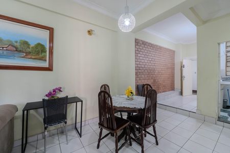 Apartamento à venda com 70m², 2 quartos e sem vagaSala