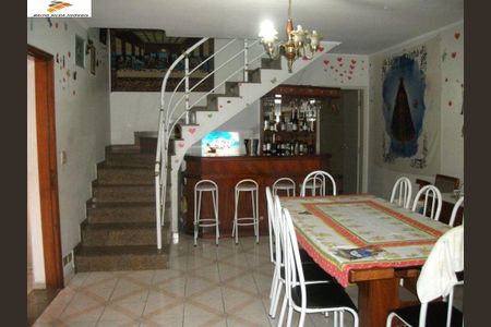 Casa à venda com 3 quartos, 150m² em Vila Barreto, São Paulo