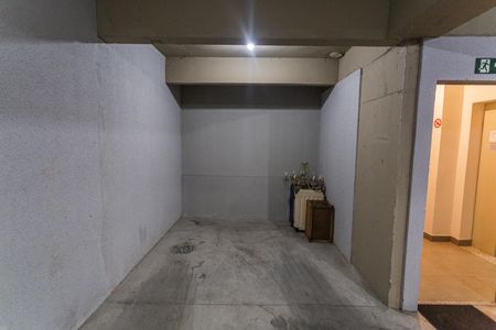 Apartamento à venda com 133m², 2 quartos e 2 vagas Apartamento à venda com 133m², 2 quartos e 2 vagasQuarto de Despejo 1