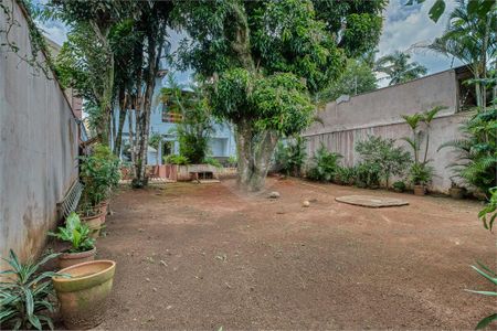 Casa à venda com 4 quartos, 379m² em Santo Amaro, São Paulo