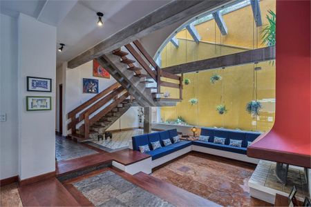 Casa à venda com 4 quartos, 379m² em Santo Amaro, São Paulo