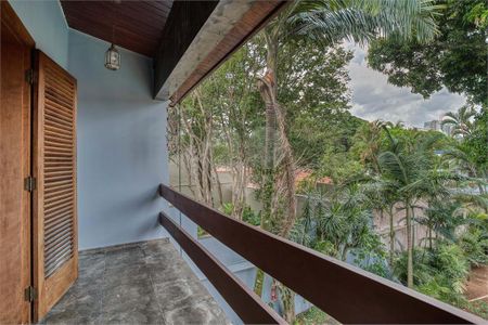 Casa à venda com 4 quartos, 379m² em Santo Amaro, São Paulo