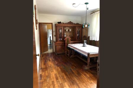 Casa à venda com 4 quartos, 260m² em Brooklin, São Paulo