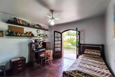 Casa à venda com 434m², 4 quartos e 4 vagas