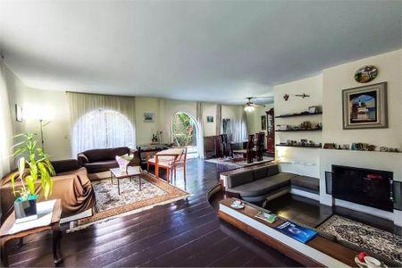 Casa à venda com 434m², 4 quartos e 4 vagas