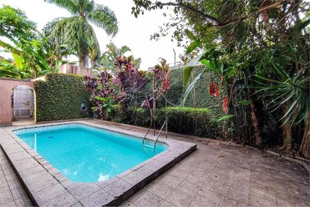 Casa à venda com 434m², 4 quartos e 4 vagas