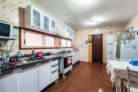 Casa à venda com 434m², 4 quartos e 4 vagas