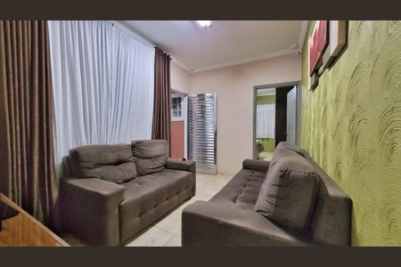 Casa à venda com 2 quartos, 200m² em Vila Pires, Santo André