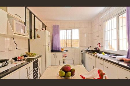 Casa à venda com 2 quartos, 103m² em Parque Sao Domingos, São Paulo