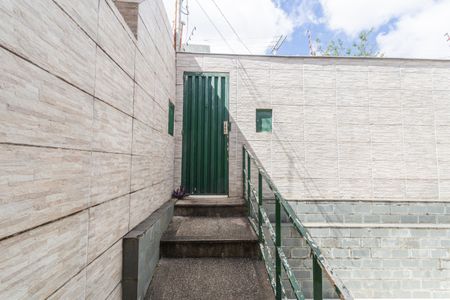 Casa à venda com 365m², 4 quartos e 2 vagasEntrada