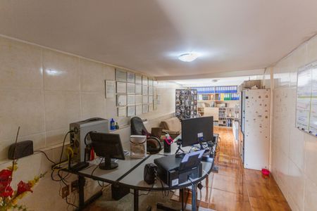 Casa à venda com 365m², 4 quartos e 2 vagasEscritório da Casa 2