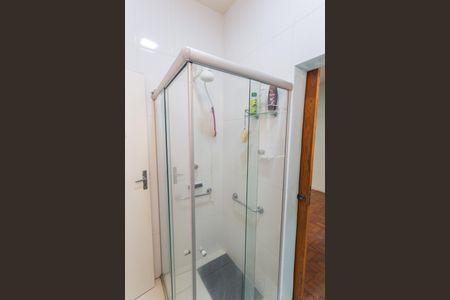 Casa à venda com 365m², 4 quartos e 2 vagasBanheiro da Suíte