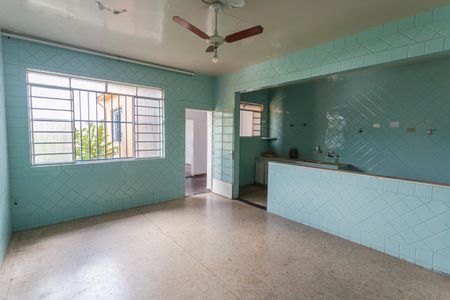 Casa à venda com 365m², 4 quartos e 2 vagasCopa