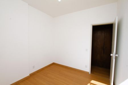 Quarto 1 de apartamento para alugar com 2 quartos, 76m² em Barro Preto, Belo Horizonte