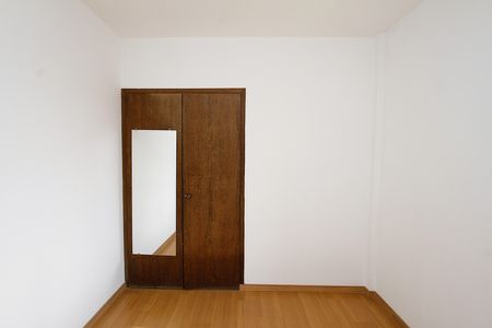 Quarto 2 de apartamento para alugar com 2 quartos, 76m² em Barro Preto, Belo Horizonte
