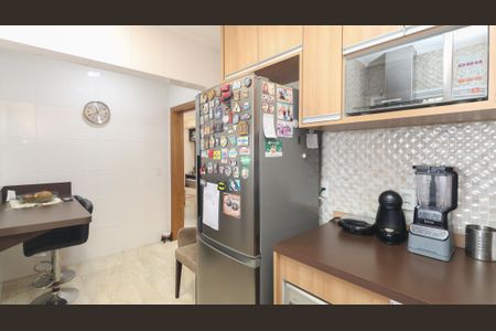 Apartamento à venda com 131m², 4 quartos e 2 vagas Apartamento à venda com 131m², 4 quartos e 2 vagasCozinha