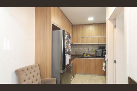 Apartamento à venda com 131m², 4 quartos e 2 vagas Apartamento à venda com 131m², 4 quartos e 2 vagasCozinha