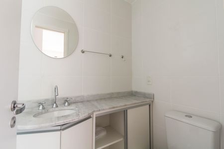 Apartamento para alugar com 77m², 3 quartos e 1 vaga Apartamento para alugar com 77m², 3 quartos e 1 vagaBanheiro da Suíte