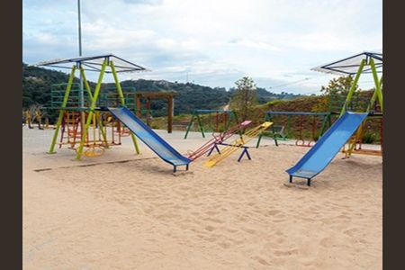 Casa de condomínio à venda com 126m², 3 quartos e 2 vagas