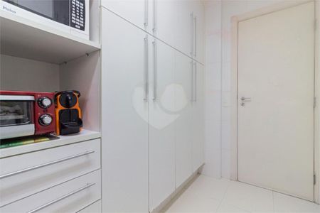 Apartamento à venda com 180m², 2 quartos e 2 vagas
