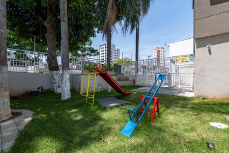 Apartamento à venda com 47m², 2 quartos e 1 vaga Apartamento à venda com 47m², 2 quartos e 1 vagaÁrea comum - Playground