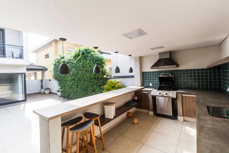 Casa de condomínio à venda com 341m², 4 quartos e 4 vagas Casa de condomínio à venda com 341m², 4 quartos e 4 vagasCozinha