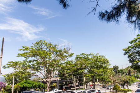 Casa de condomínio à venda com 341m², 4 quartos e 4 vagas Casa de condomínio à venda com 341m², 4 quartos e 4 vagasVista da Rua