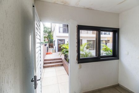 Casa de condomínio à venda com 341m², 4 quartos e 4 vagas Casa de condomínio à venda com 341m², 4 quartos e 4 vagasÁrea de Serviço