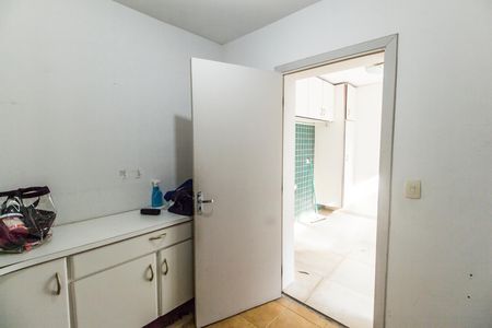 Casa de condomínio à venda com 341m², 4 quartos e 4 vagas Casa de condomínio à venda com 341m², 4 quartos e 4 vagasÁrea de Serviço