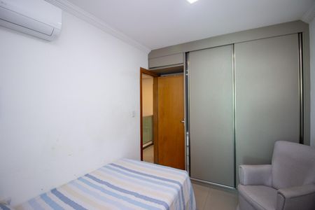 Casa à venda com 170m², 3 quartos e 3 vagasQuarto 2