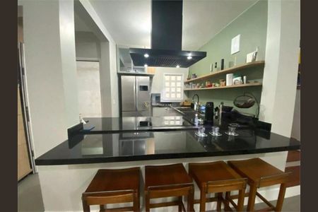 Casa à venda com 3 quartos, 250m² em Adalgisa, São Paulo
