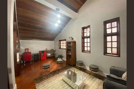 Casa à venda com 3 quartos, 250m² em Adalgisa, São Paulo