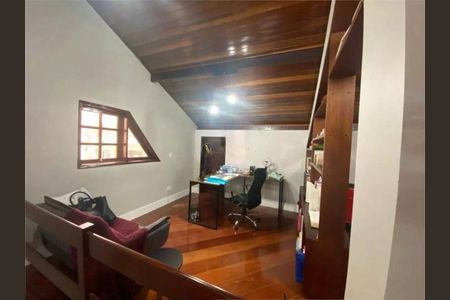 Casa à venda com 3 quartos, 250m² em Adalgisa, São Paulo