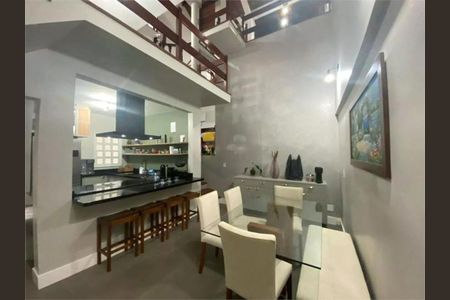 Casa à venda com 250m², 3 quartos e 3 vagas