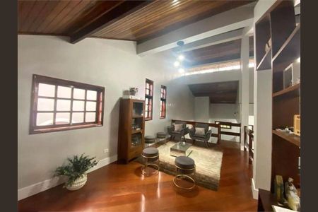 Casa à venda com 250m², 3 quartos e 3 vagas